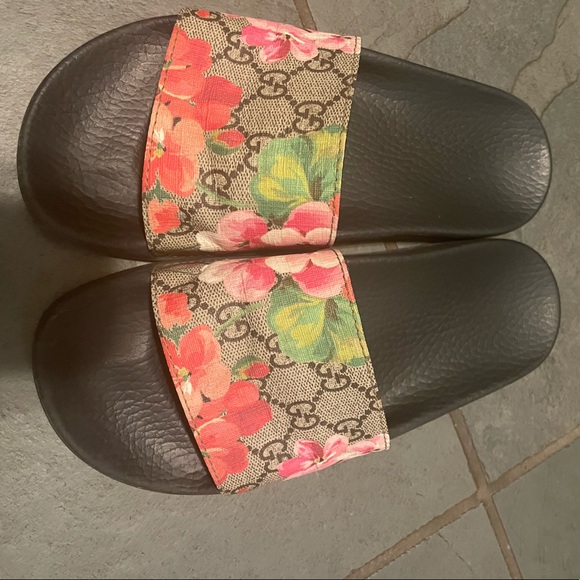 Gucci Shoes Authentic Gucci Slides Poshmark